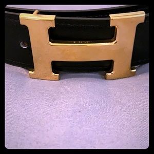 Hermès reversible black/Brown belt.